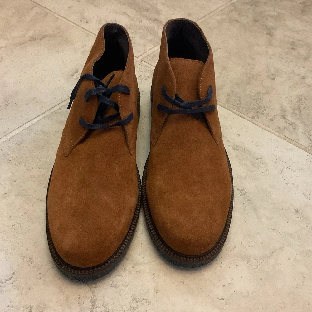 NIB - Donald J. Pliner Levi Chukka Boots Calf Suede Cognac Size 9.5
